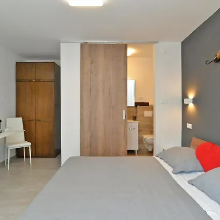 Fuer 2 Personen Ca 22 Qm In Bale, Istrien Istrische Riviera Bale