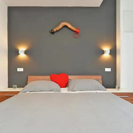 Fuer 2 Personen Ca 22 Qm In Bale, Istrien Istrische Riviera * Bale